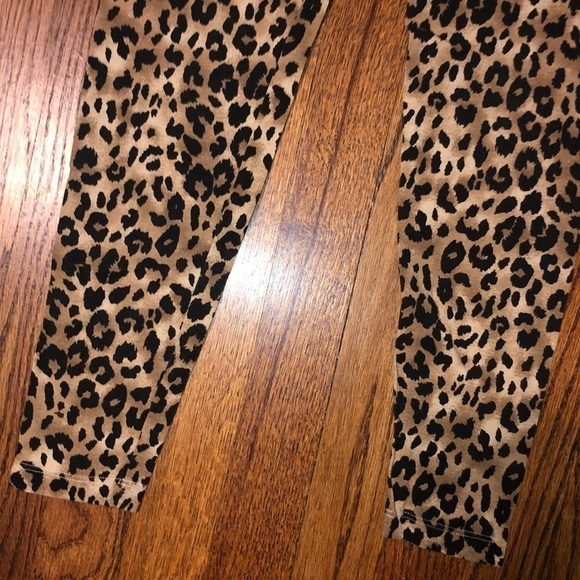 Leopard Leggings - Picture 3 of 6